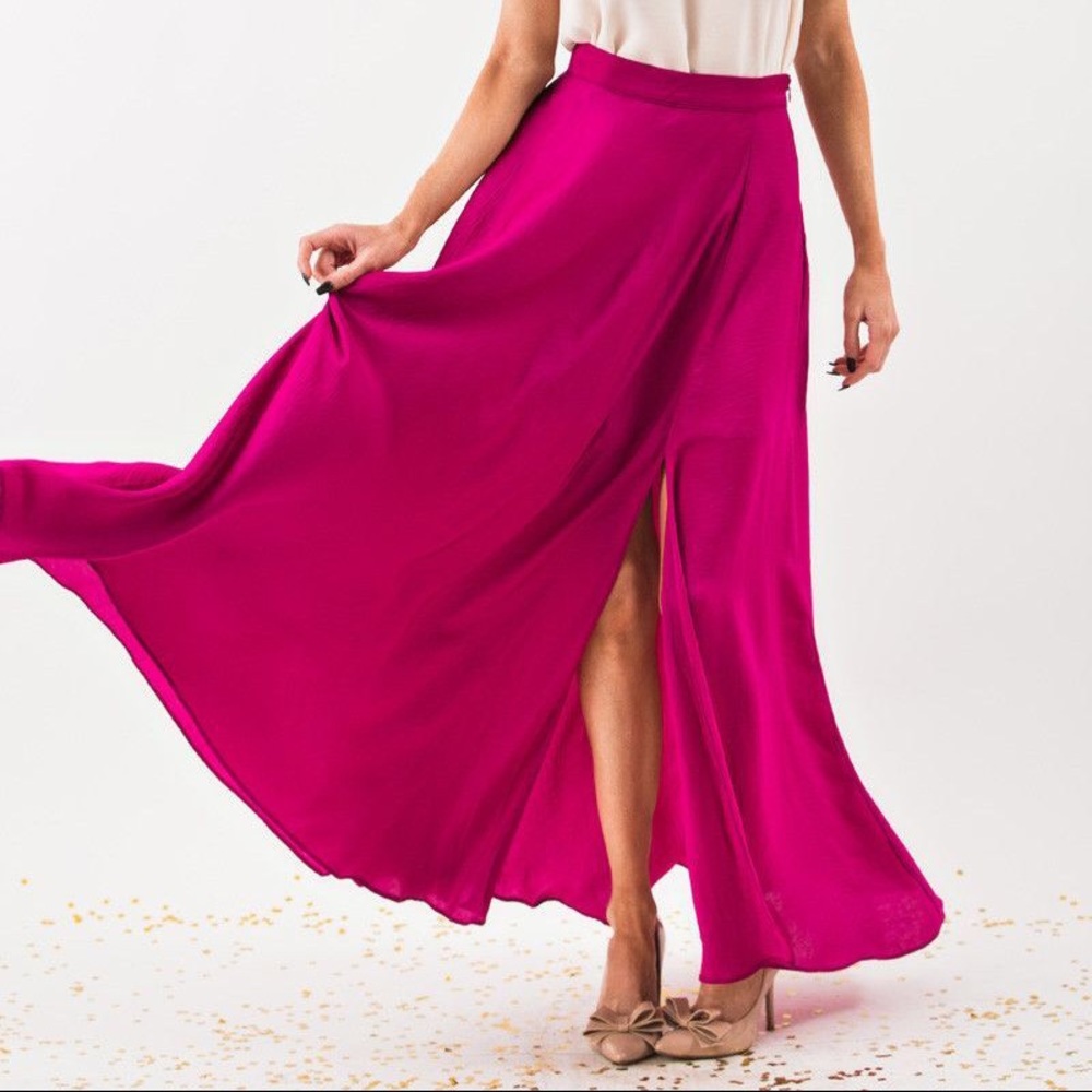 Long maxi skirt